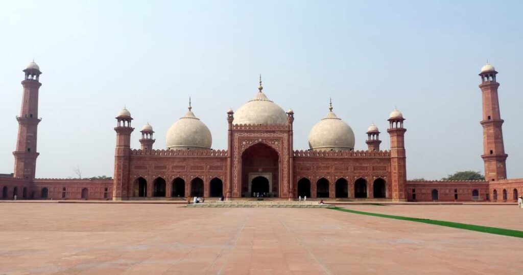 Badshahi Mosque which is a great Tourist attraction in Lahore